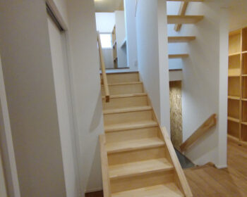 階段・ホール-after